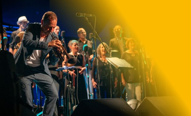 Jazzchor Freiburg und Joo Kraus